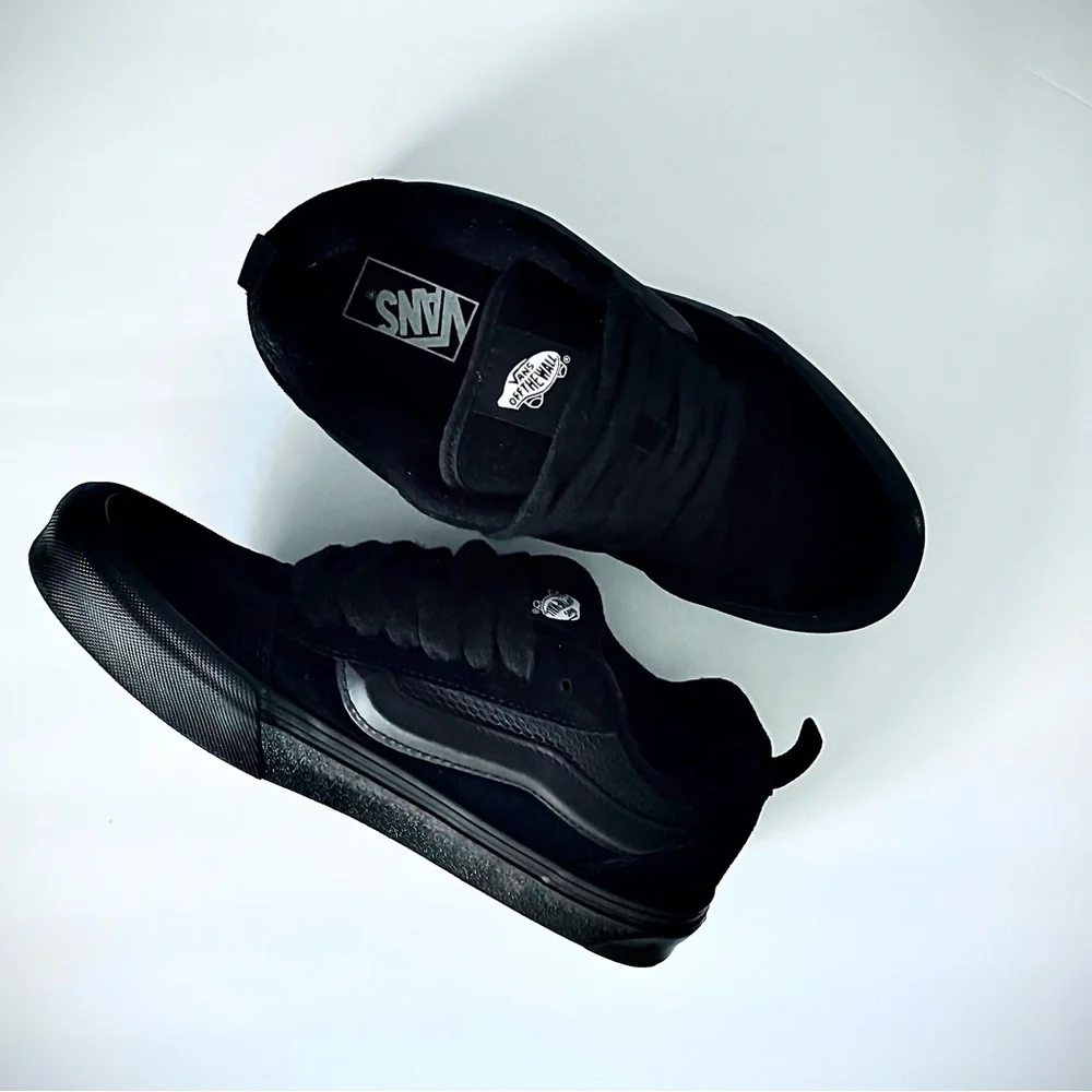 Nu Skool VANS Black, Unisex Shoes US Sz 8 Men / Sz 9.5 Women - Picture 2 of 13